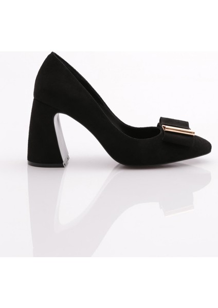 8074 Kadin Topuklu Ayakkabi