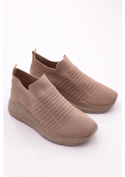 727 Kadin Günlük Sneaker Ayakkabi fiyatları