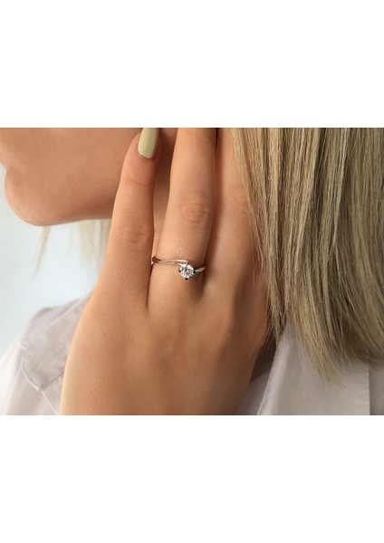 0,36 Karat Pırlanta Tektaş Yüzük 0404R0108 fırsatları