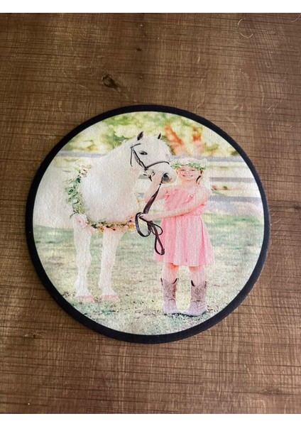 23X23 cm At ve Kız Görselli Yuvarlak Arma Yama Dikiş Hobi Aksesuarı Aplike