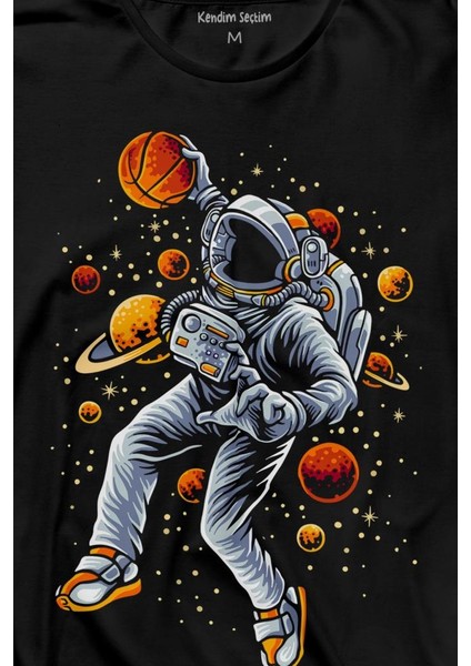 Uzayda Satürn Gezegeni Yanında Basketbol Oynayan Astronot Uzun Kollu Tişört Baskılı T-Shirt
