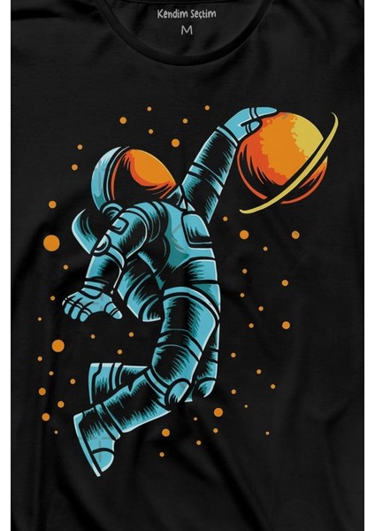 Uzayda Satürn Gezegeni Yanında Basketbol Oynayan Astronot Basketball Uzun Kollu Tişört Baskılı T-Shirt fiyatları