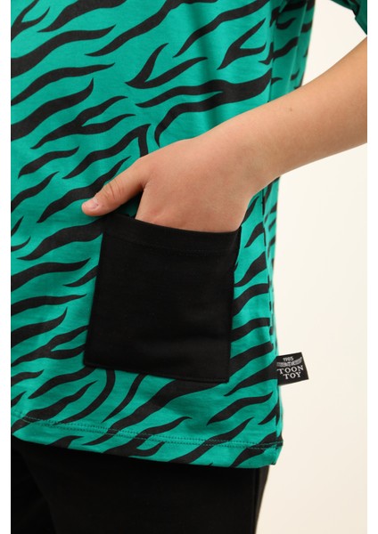 Toontoy Erkek Çocuk Desenli Şortlu Takım