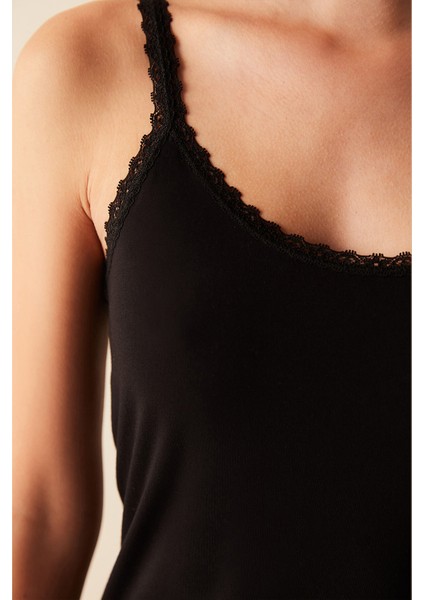 Pamuklu Dantel Detaylı Siyah Atlet modelleri