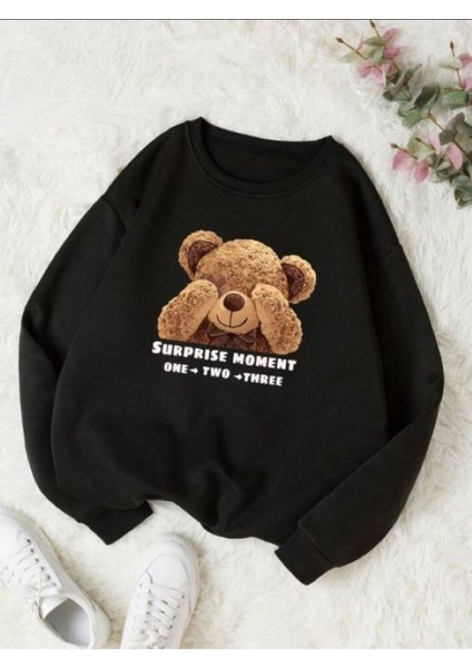 Kadın Siyah Utangaç Ayıcık Baskılı Bisiklet Yaka Sweatshirt