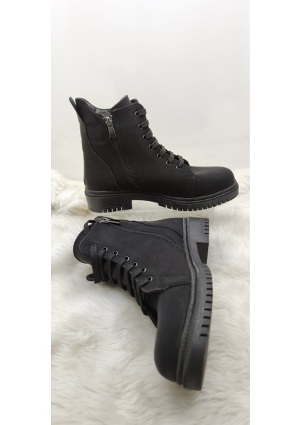 Çiğdem Siyah Yanı Fermuarlı Önü Bağlı Klasik Postal ( - Siyah - 39 - ST00940-SİYAH-39