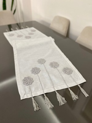 Parla Lifee Örgü Motifli Simli Gardenya Runner 40 x 120  cm