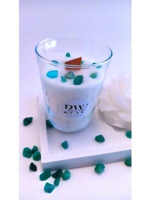 Black And White Candle Bwc Yeşil Akik Taşlı ve Dekoratif Beyaz Şakayık Çiçeği Mum Seti - Okyanus Esintisi Kokulu