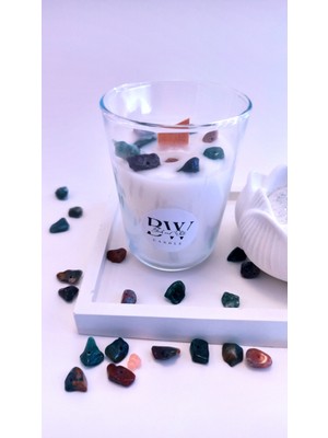 Black And White Candle Bwc Karışık Doğal Taşlı ve Dekoratif Beyaz Lotus Çiçeği Mum Seti-Koku ve Renk Seçenekli