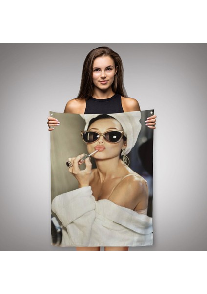 Audrey Hepburn Duvar Örtüsü - HALISI-5106