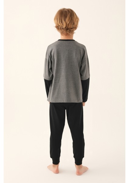 Erkek Çocuk Uzun Kollu Pijama Takımı