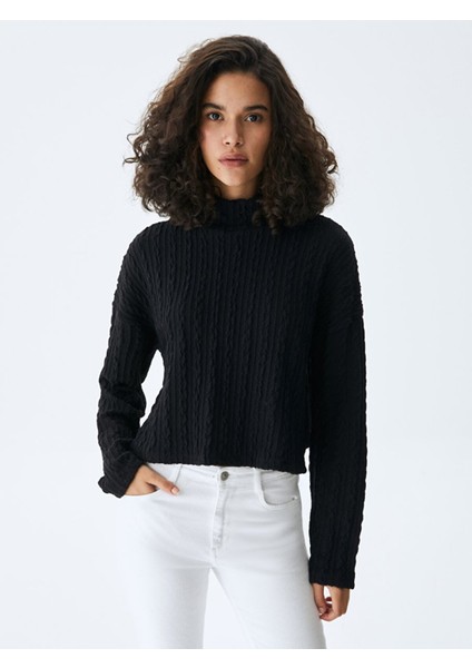KadınDik Yaka Saç Örgü Siyah Sweatshırt fiyatları