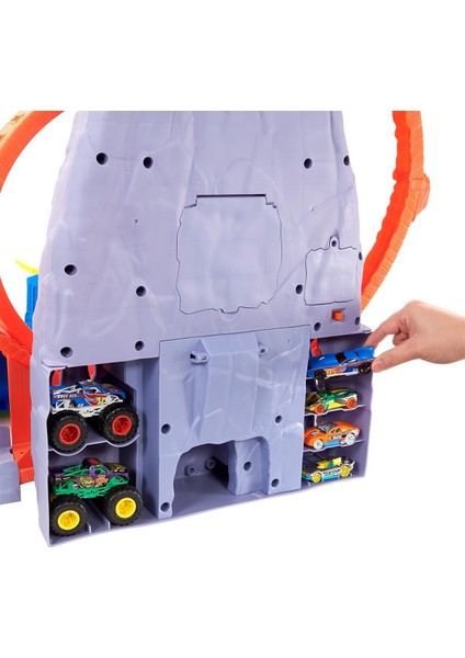 GYL14 Hw mt Volkanik Alanda Macera Oyun Seti / Monster Trucks/ Hot Wheels