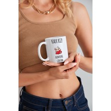 Elimin Ucunda Kalk Kız Alem Beybi Görsün Model Baskılı Özel Baskı Tasarım Porselen Kupa Mug Bardak Hediyelik