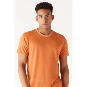 Altınyıldız Classics Erkek Turuncu Slim Fit Dar Kesim Bisiklet Yaka Keten Görünümlü Tişört