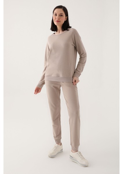 Kadın Krem Eşofman Takımı modelleri