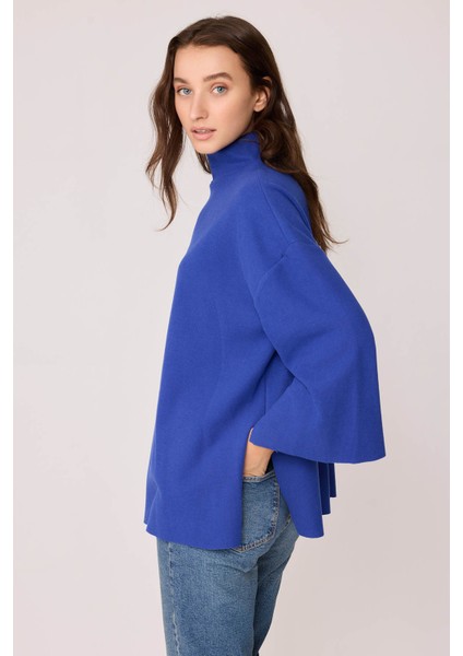 Düşük Kol Yakalı Yanlar Yırtmaçlı Örme Oversize Bluz