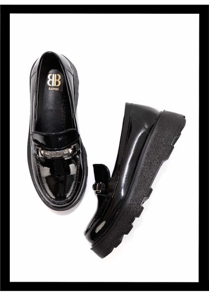 Siyah Kırışık Rugan Kadın Loafer Ayakkabı K01404083108