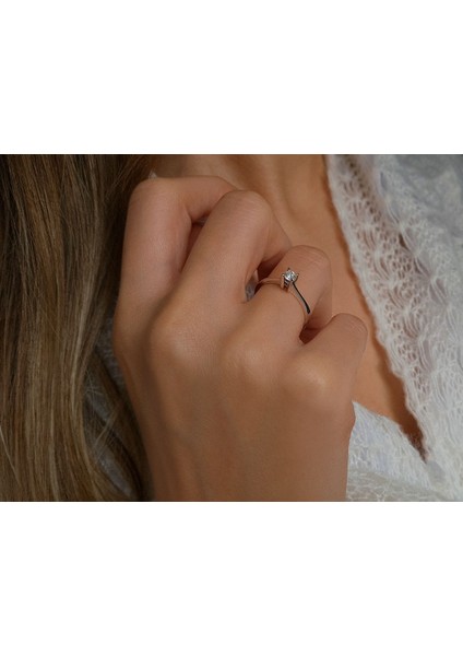 0,19 Karat Pırlanta Tektaş Yüzük 0404R0234