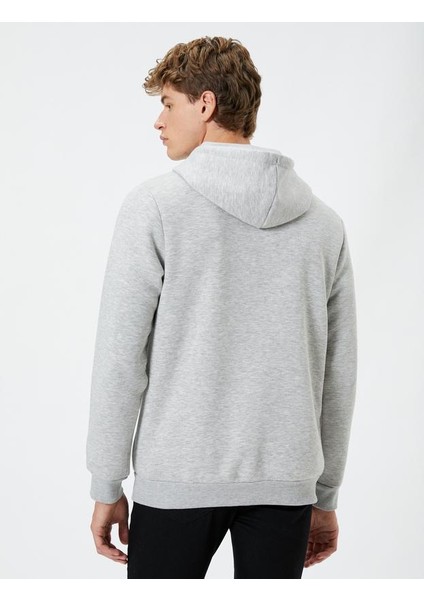 Fermuarlı Kapşonlu Sweatshirt Şardonlu Cep Detaylı