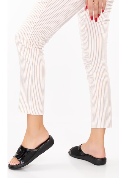 ARTI ARTI AYAKKABI ARTI-ARTI020-5002 Ortopedik Topuk Dikeni&kemik Çıkıntısı Fonksiyonlu Kadın Siyah Kırışık Rugan Terlik modelleri