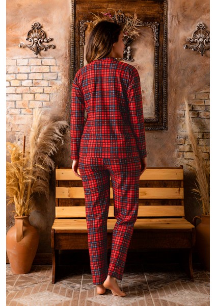 Kışlık Düğmeli Ekose Desen Yılbaşı Temalı Kadın Süet Pijama Takımı modelleri