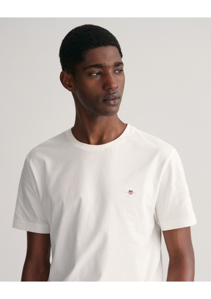 Erkek Beyaz Regular Fit Bisiklet Yaka Logolu T-Shirt 2003184.110 fırsatları