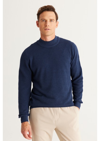 Erkek Indigo Standart Fit Normal Kesim Yarım Balıkçı Yaka Pamuklu Jakarlı Triko Kazak