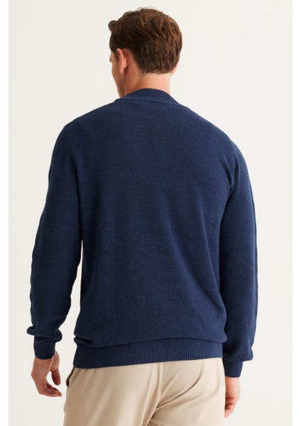 Erkek Indigo Standart Fit Normal Kesim Yarım Balıkçı Yaka Pamuklu Jakarlı Triko Kazak indirimleri