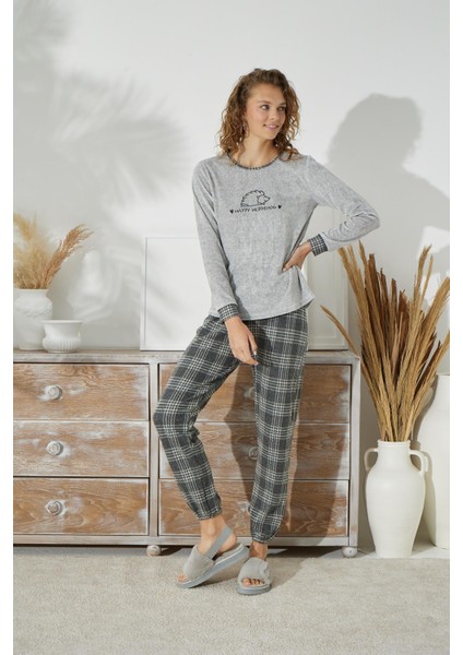 Kadın Uzun Kol Jakarlı Kalın Gri Pijama Takımı C1T5N3O44