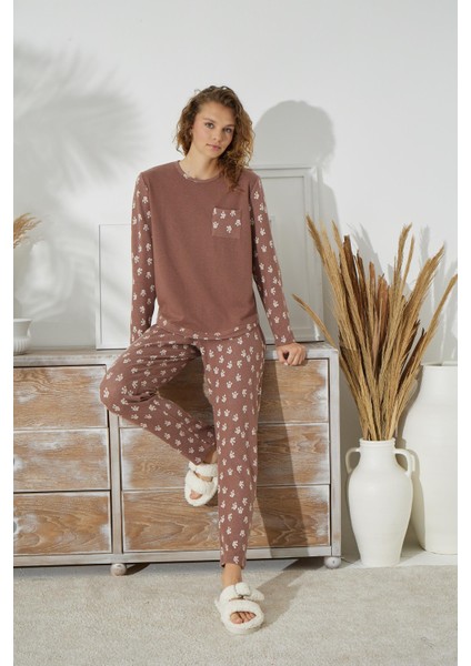 Kadın Uzun Kol Jakarlı Kalın Kahve Pijama Takımı C1T5N1O95