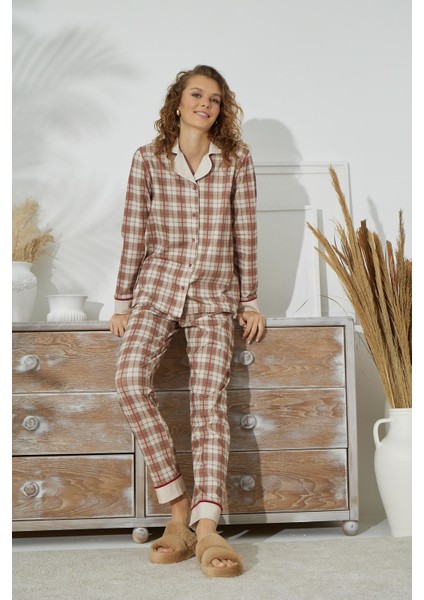 Uzun Kol Gömlek Yaka Önden Düğmeli Ekose Bej Pijama Takımı C1T4N9O90