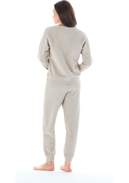 Kadın Uzun Kol Akrilik Petekli Bej Pijama Takımı C4T9N0O1 modelleri