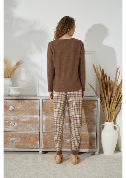 Kadın Uzun Kol Jakarlı Kalın Kahve Pijama Takımı C1T5N0O45 fırsatları