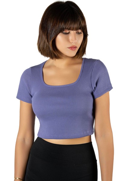 Kadın Mor Havuz Yaka Fitted/vücuda Oturan Kısa Kol Crop Tişört 23K-TRP-CRP04
