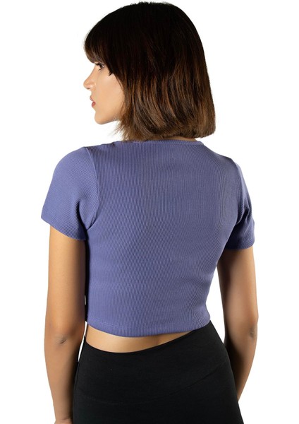 Kadın Mor Havuz Yaka Fitted/vücuda Oturan Kısa Kol Crop Tişört 23K-TRP-CRP04