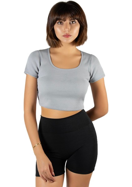 Kadın Açık Gri Havuz Yaka Fitted/vücuda Oturan Kısa Kol Crop Tişört 23K-TRP-CRP04 fiyatları