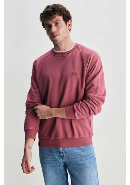 Maynard Bordo Bisiklet Yaka Nakışlı Standard Fit Erkek Sweatshirt