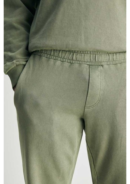 Oleg Yeşil Rahat Paça Nakışlı Standard Erkek Eşofman Alt modelleri