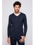 Erkek Slim Fit Dar Kesim Yumuşak Dokulu Tüylenmeyen Lacivert V Yaka Triko Kazak 1
