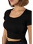 Kadın Siyah Havuz Yaka Fitted/vücuda Oturan Kısa Kol Crop Tişört 23K-TRP-CRP04 3