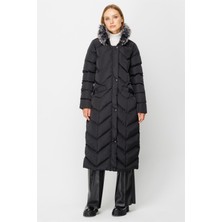 Esswaap Verev Dikiş Detaylı Kapişon Kenarı Kürk Detaylı Dolgulu Kaban  Siyah