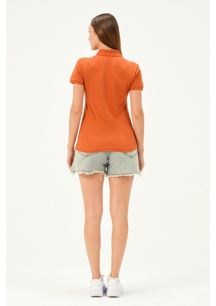 Kadın Regular Fit Polo Yaka T-Shirt modelleri
