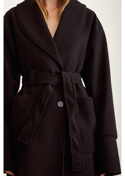 Kuşaklı Şal Yaka Kaban indirimleri