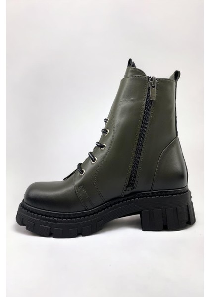 10042 Haki Kadın Bot modelleri