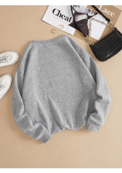 Kadın Gri Papatya Baskılı Bisiklet Yaka Sweatshirt fiyatları