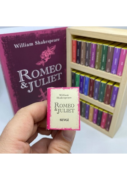 Çikolata Kütüphanesi Romeo ve Juliet Temalı Çikolata Kütüphanesi