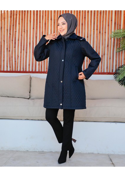 Kmkkombin Anne Kadın Büyük Beden Ince Baklava Desenli Fermuarlı Çıtçıtlı Içi Polarlı Kapitone Mont