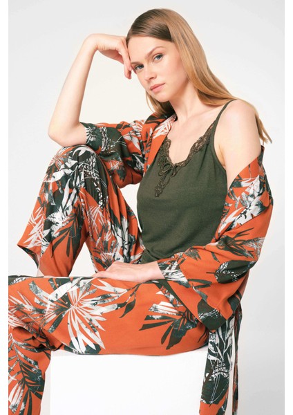 5795 Ip Askılı V Yaka Viskon Çiçek Desenli Kışlık Örme Normal Bel Nakış Detaylı Pijama Takımı Sabahlık fiyatları