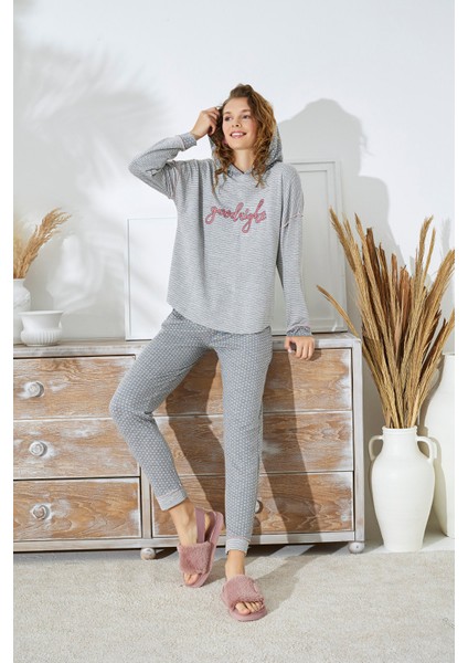 15081 Bayan Nakışlı Pijama Takım